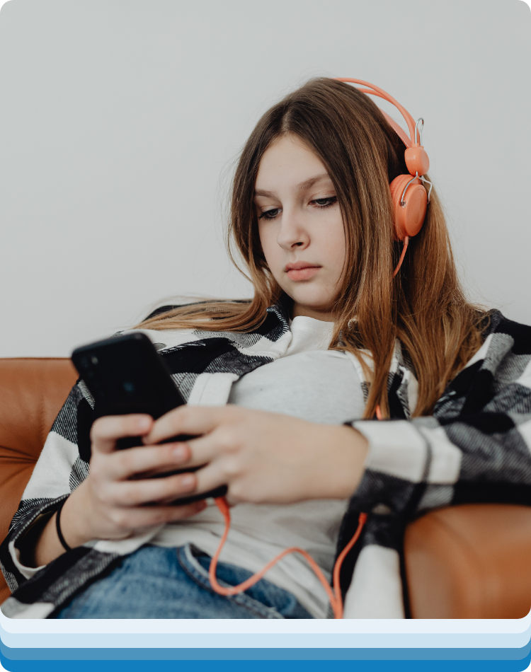 teen therapy los angeles addressing focus, screen time, and emotional regulation